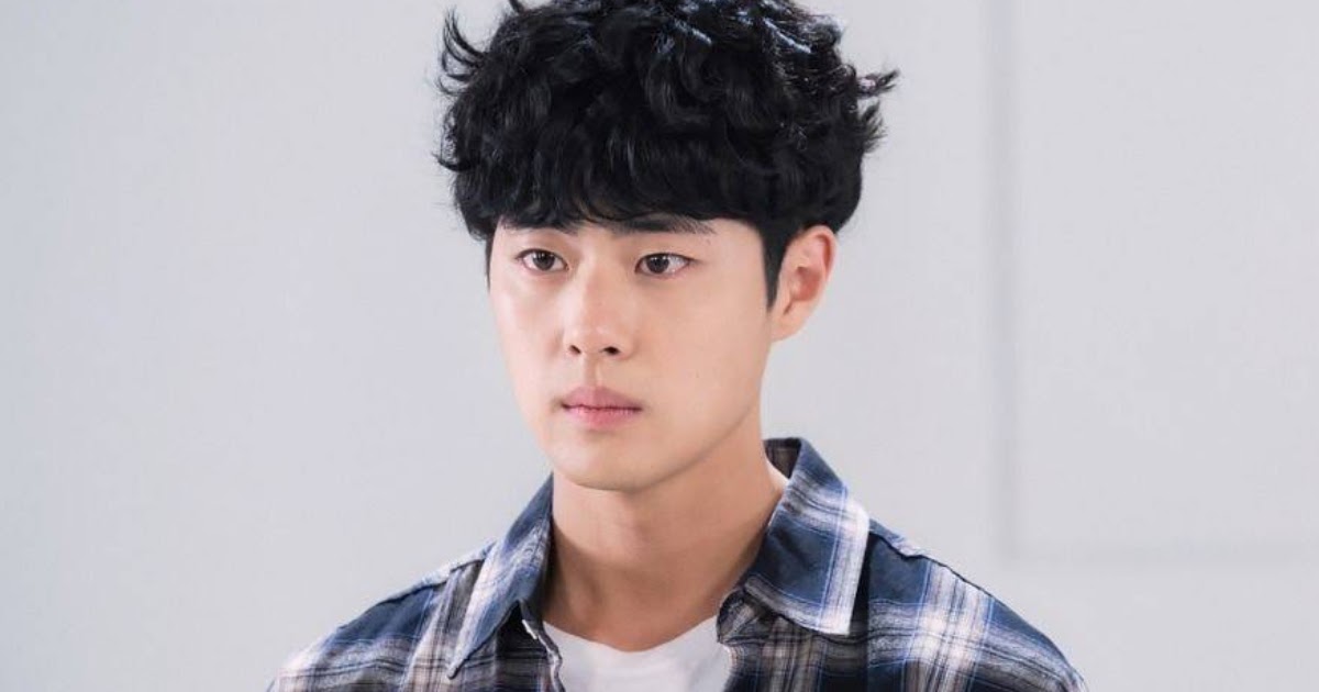 La KBS reporte la production de “Come Back Home”, mais nie toute relation avec le scandale des brimades de l’acteur Jo Byung Gyu
